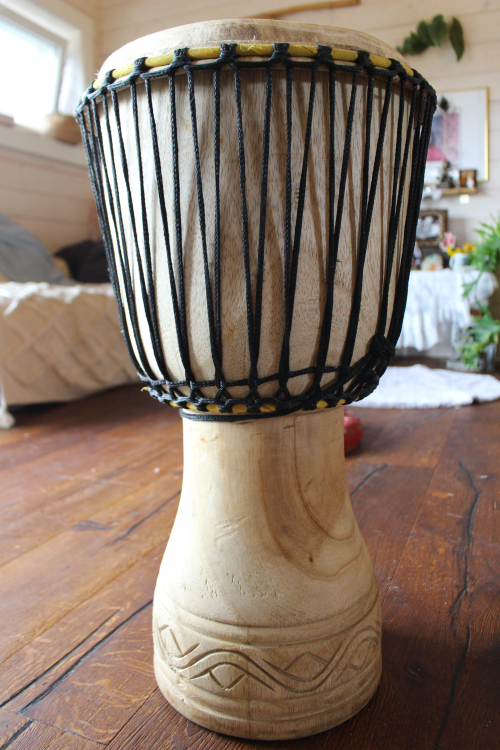 Djembe Ghana Tweneboa výška 64-66cm průměr 32,5-34cm