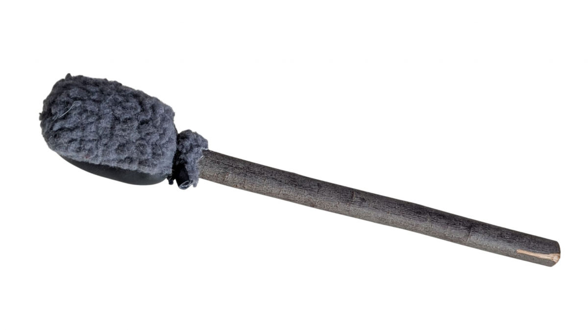 Dvoustranná hůlka k šamanskému bubnu kůže + ovčí srst