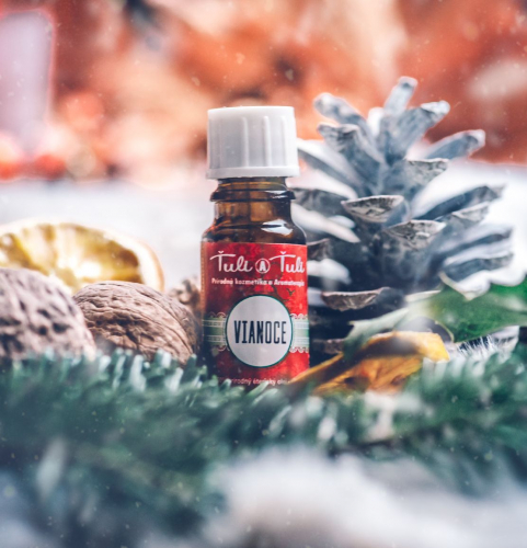 Vánoce přírodní esenciální olej